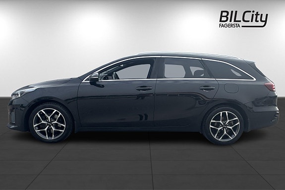 Kia Ceed 4 of 17