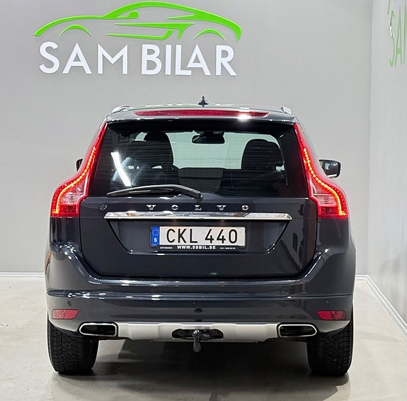 Volvo XC60 8 of 18