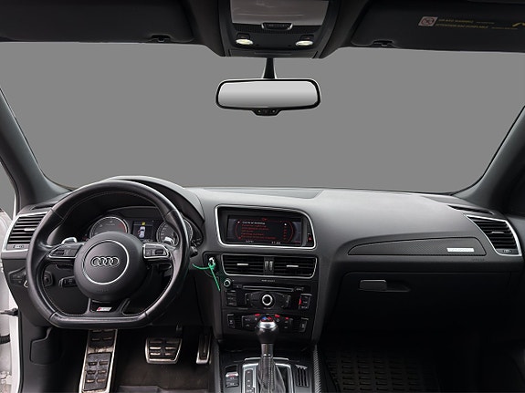 Audi SQ5 14 of 23