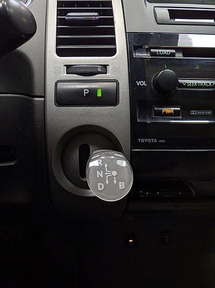 Toyota Prius 11 of 15