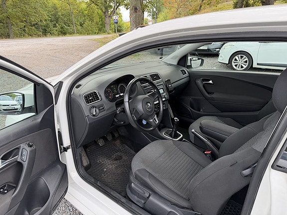 Volkswagen Polo 11 of 23