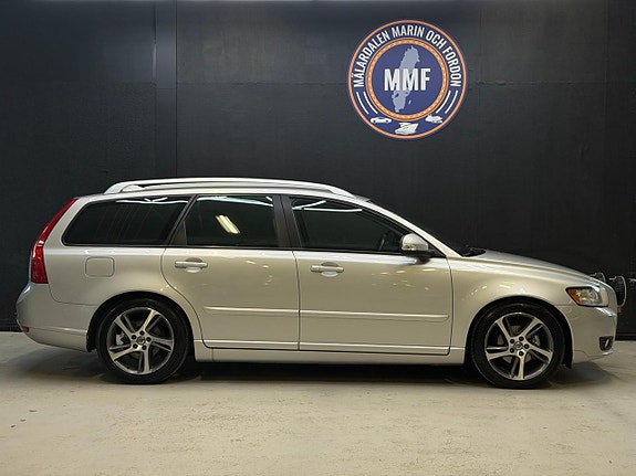 Volvo V50 3 of 23