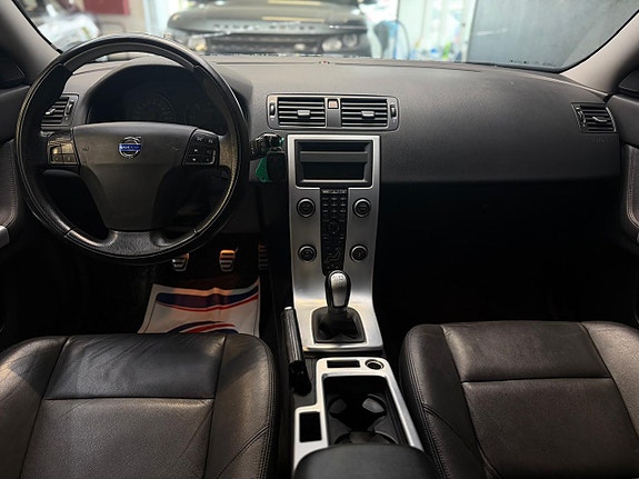 Volvo V50 8 of 23