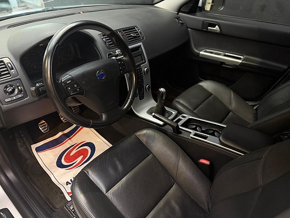 Volvo V50 7 of 23