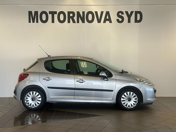 Peugeot 207 3 of 10