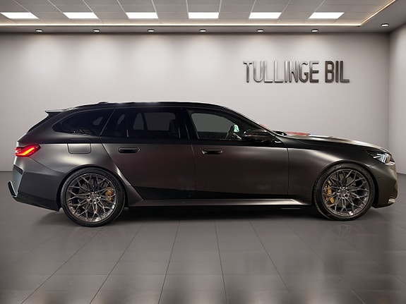 BMW M5 6 of 23