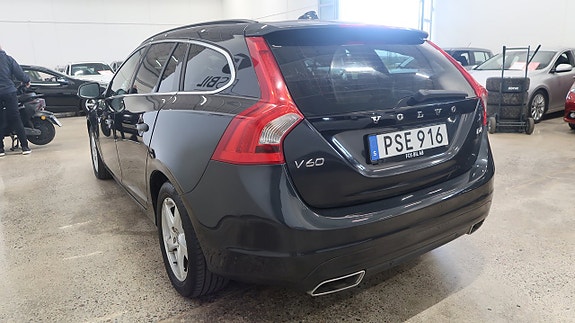 Volvo V60 6 of 18