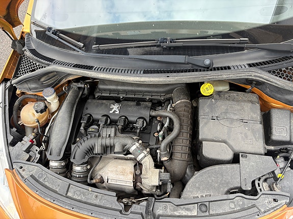 Peugeot 207 8 of 9