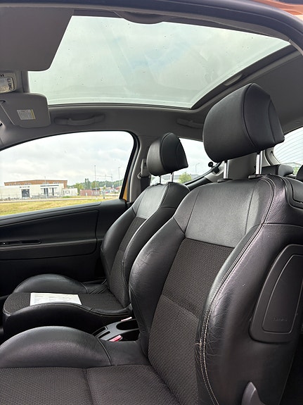 Peugeot 207 7 of 9