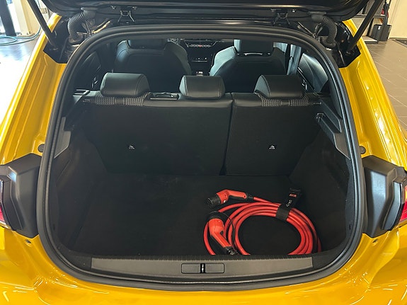 Peugeot e-208 11 of 28