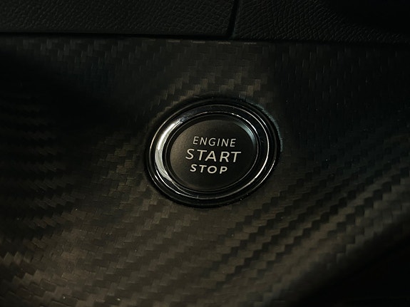 Peugeot e-208 25 of 28