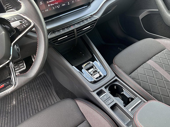 Skoda Octavia 12 of 15