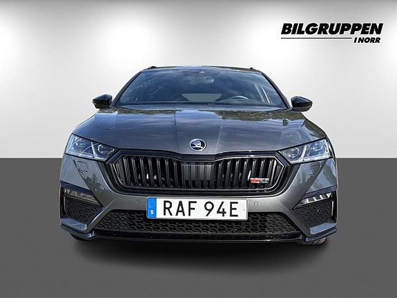 Skoda Octavia 2 of 15