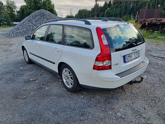 Volvo V50 4 of 10