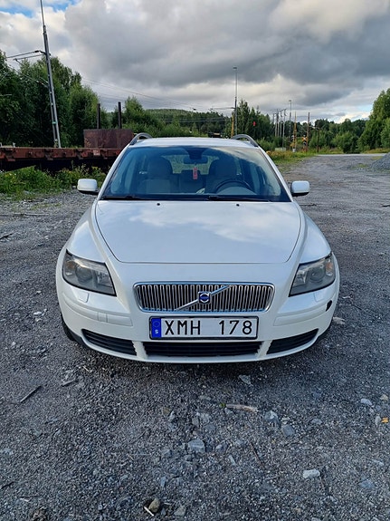 Volvo V50 6 of 10