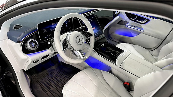 Mercedes-Benz EQE350+ 12 of 12