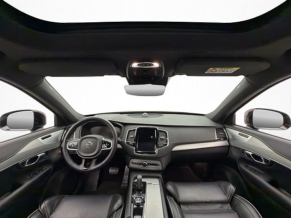 Volvo XC90 19 of 30