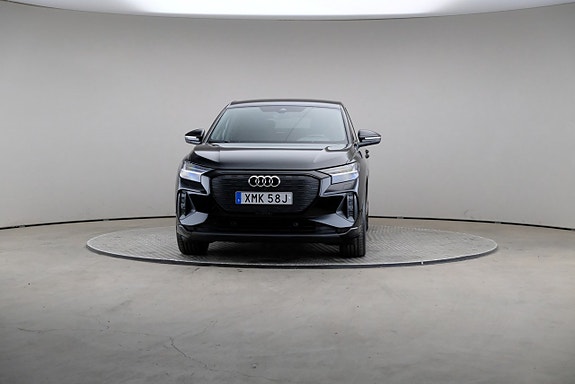 Audi Q4 e-tron 3 of 27