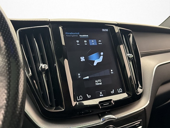 Volvo XC60 21 of 30