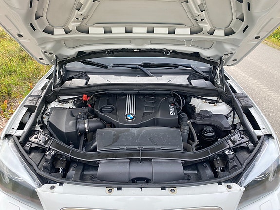 BMW X1 20 of 21