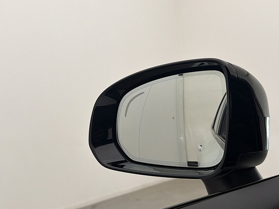 Volvo XC60 10 of 30