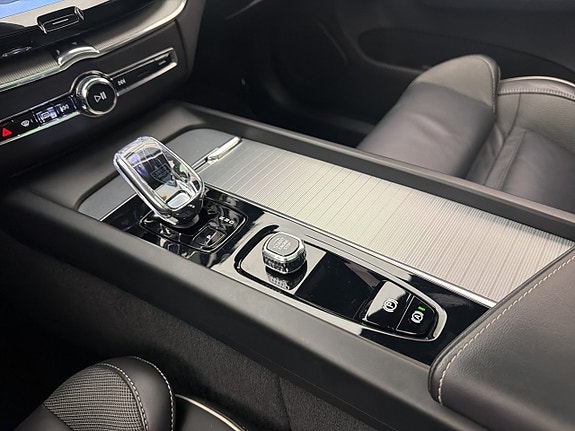 Volvo XC60 28 of 30