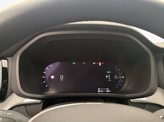 Volvo XC60 17 of 30