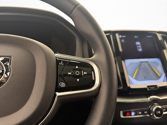 Volvo XC60 18 of 30