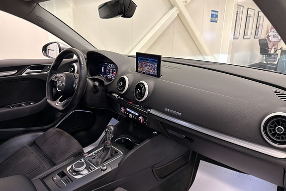 Audi S3 8 of 26