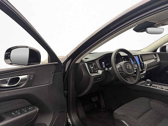 Volvo XC60 10 of 30