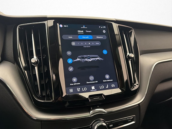 Volvo XC60 20 of 30