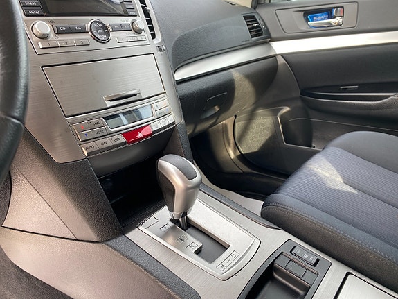 Subaru Legacy 16 of 20
