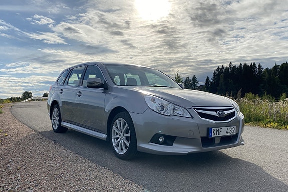 Subaru Legacy 7 of 20