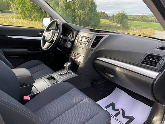 Subaru Legacy 17 of 20