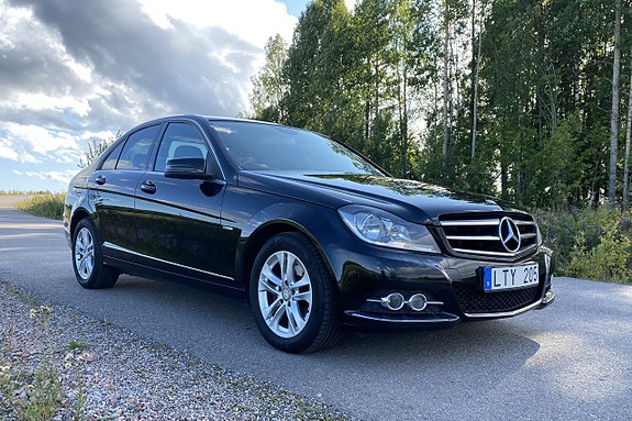 Mercedes-Benz C220 7 of 18