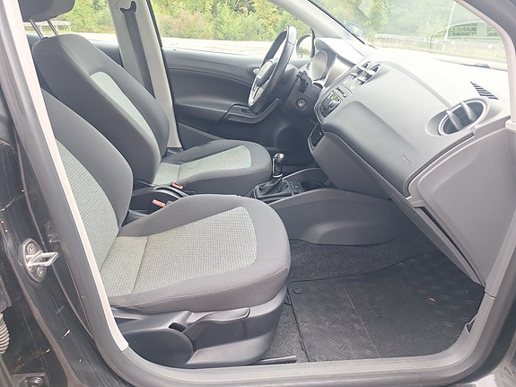 Seat Ibiza 7 of 13