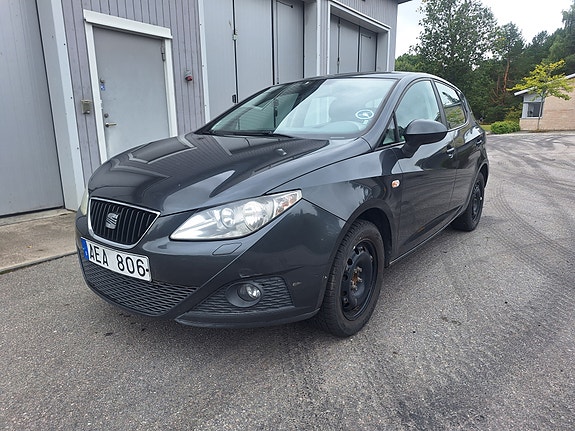 Seat Ibiza 2 of 13