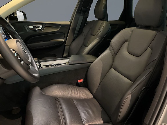 Volvo XC60 6 of 17