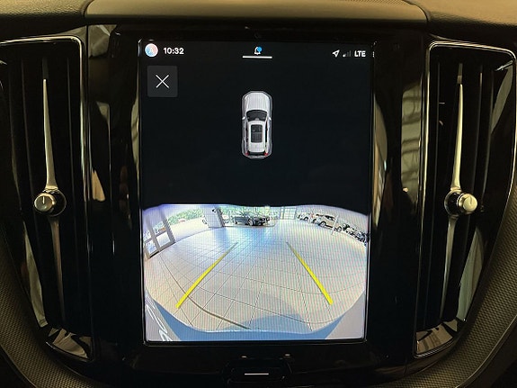 Volvo XC60 15 of 17