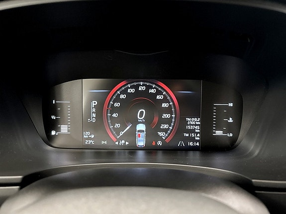 Volvo V90 8 of 15