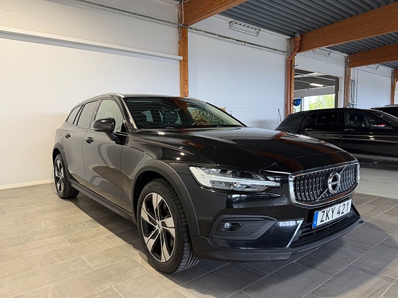 Volvo V60 Cross Country 10 of 29