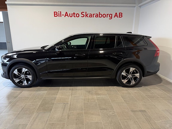 Volvo V60 Cross Country 4 of 29