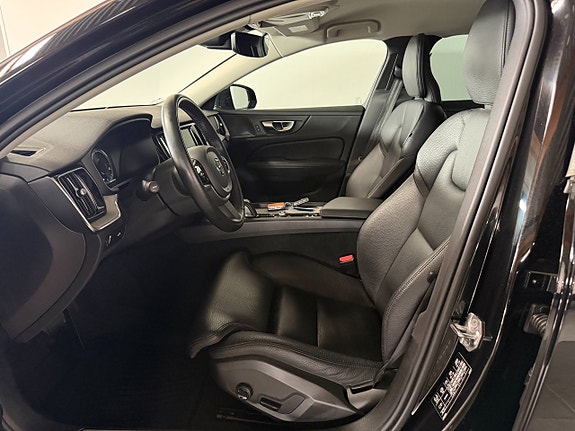 Volvo V60 Cross Country 21 of 29