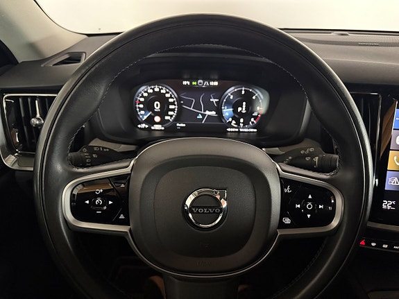 Volvo V60 Cross Country 23 of 29