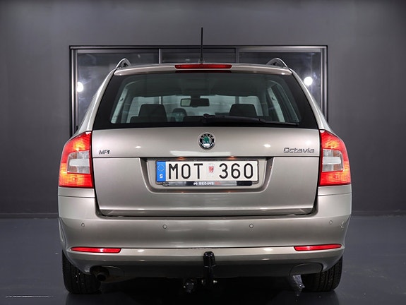 Skoda Octavia 10 of 30