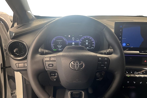 Toyota C-HR 11 of 18