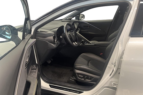 Toyota C-HR 15 of 18