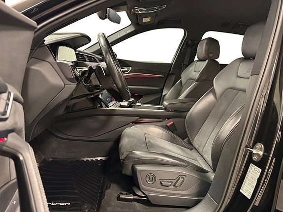 Audi e-tron 8 of 17