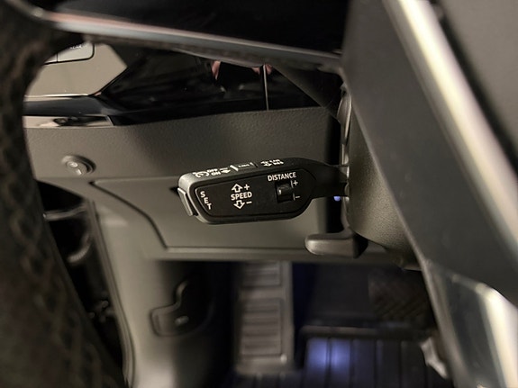 Audi e-tron 15 of 17