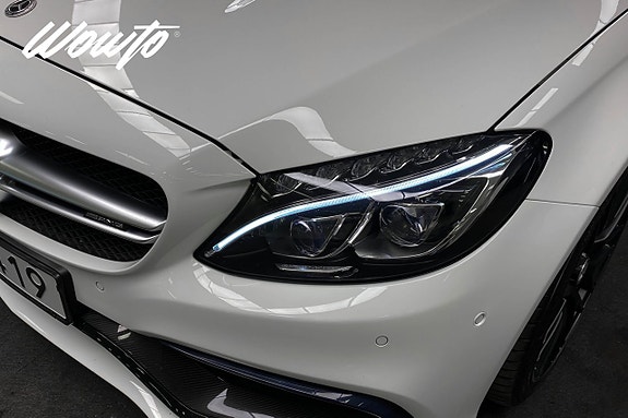 Mercedes-Benz C63 20 of 21